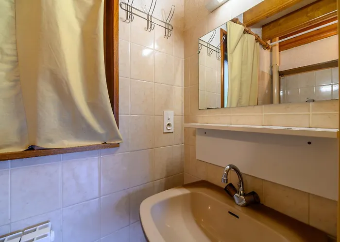 Les Du Pres D'amont *